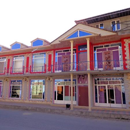 Bed and Breakfast Tubram S Ailəvi Qonaq Evi Şǝki Exteriér fotografie